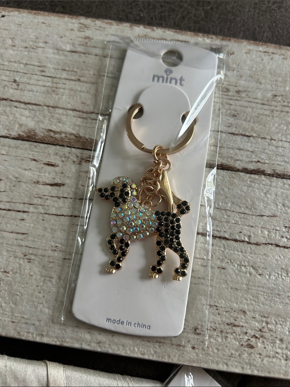 5-)25 Mint Kids' Gold Poodle Keychain - Black & Iridescent